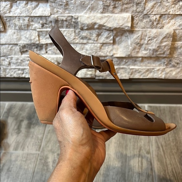 Camper Women's Taupe and Camel strappy Leather Sandals size 38 or US 7 1/2 - Picture 10 of 14